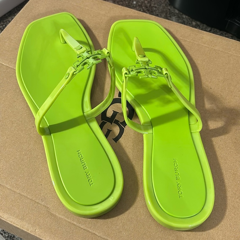 TORY BURCH….SANDALS….